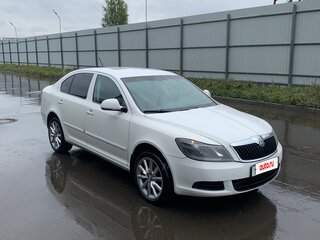 2011 Skoda Octavia II (A5) Рестайлинг, белый, 620000 рублей, вид 3