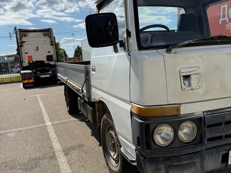 1988 Nissan Atlas, белый, 450000 рублей, вид 2