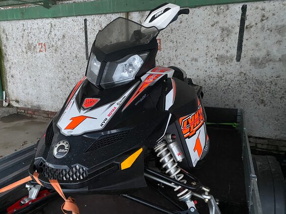 2011 BRP Lynx Rave, белый