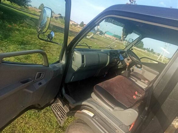 1999 Fuso (Mitsubishi) Canter, чёрный, 1450000 рублей - вид 9