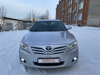 2009 Toyota Camry VI (XV40) Рестайлинг, серебристый, 1370000 рублей, вид 2