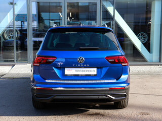 2021 Volkswagen Tiguan II Рестайлинг, синий, 2499000 рублей, вид 5