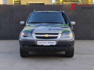 2018 Chevrolet Niva I Рестайлинг, зелёный, 859000 рублей, вид 2