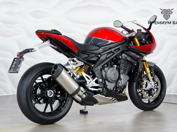 2024 Triumph Speed Triple, красный, 1699000 рублей - вид 5