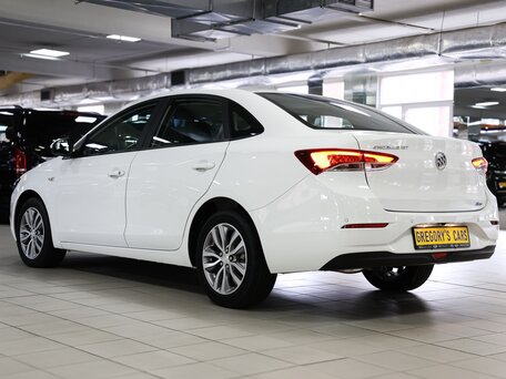 2022 Buick Excelle III Рестайлинг, белый, 1990000 рублей, вид 4