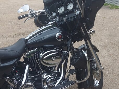 2006 Harley-Davidson Street Glide, чёрный, 800000 рублей, вид 3