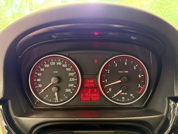 2006 BMW 3 серии 330xi V (E90/E91/E92/E93), чёрный, 1700000 рублей - вид 10
