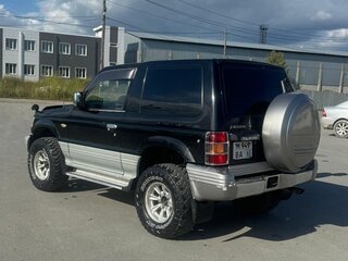 1996 Mitsubishi Pajero II, чёрный, 1300000 рублей, вид 4