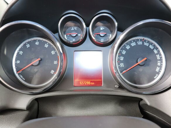 2012 Opel Astra GTC J Рестайлинг, красный - вид 13