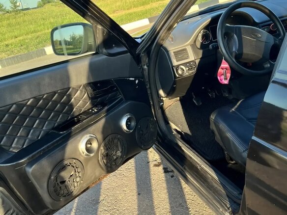 2009 Lada (ВАЗ) Priora I, чёрный, 315000 рублей - вид 3