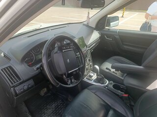 2011 Land Rover Freelander II Рестайлинг, белый, 1400000 рублей, вид 3