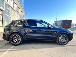 2019 Porsche Cayenne III, синий, 8750000 рублей, вид 4