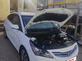 2015 Hyundai Solaris I Рестайлинг, белый, 1050000 рублей, вид 3