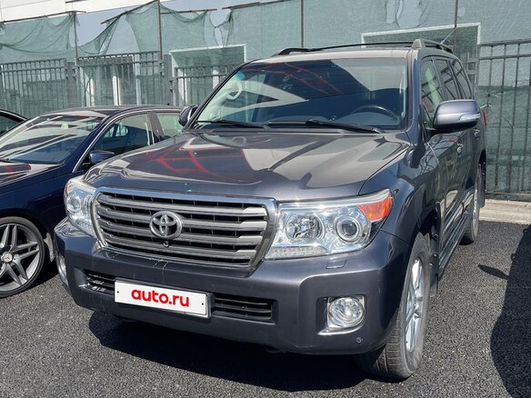 2012 Toyota Land Cruiser 200 Series Рестайлинг 1, серый, 4350000 рублей - вид 3
