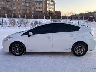 2010 Toyota Prius III (XW30), белый, 1180000 рублей, вид 5