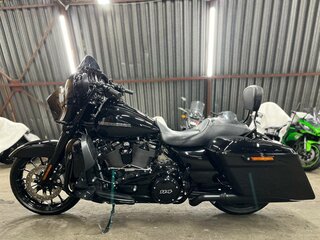 2018 Harley-Davidson Street Glide Special, чёрный, 1880000 рублей, вид 4