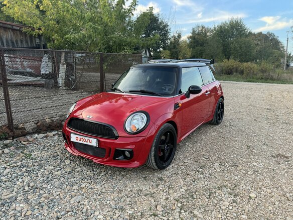 2013 Mini Hatch Cooper II (R56) Рестайлинг, красный, 1399000 рублей
