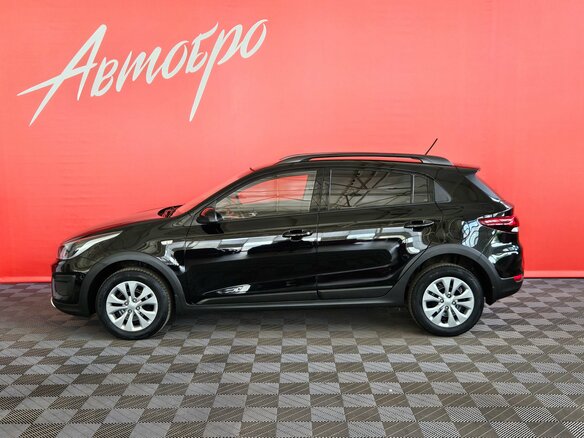 2020 Kia Rio X-Line IV, чёрный, 1615000 рублей - вид 2