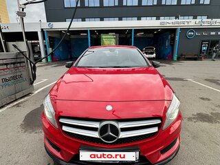 2014 Mercedes-Benz A-Класс 180 III (W176), красный, 2200000 рублей, вид 2