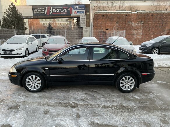 2003 Volkswagen Passat B5 Рестайлинг, чёрный - вид 3