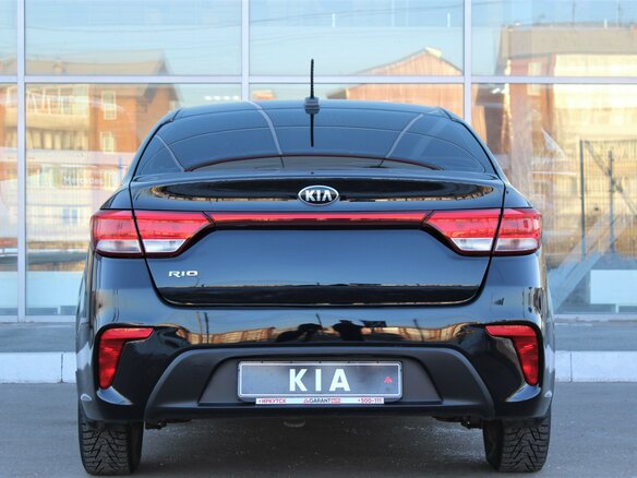 2019 Kia Rio IV, чёрный - вид 5