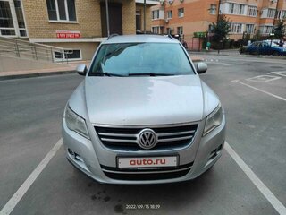 2010 Volkswagen Tiguan I, серебристый, 700000 рублей, вид 1