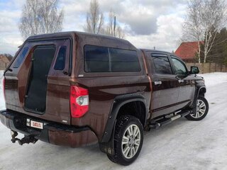 2014 Toyota Tundra CrewMax II Рестайлинг, коричневый, 6000000 рублей, вид 2