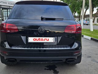 2010 Volkswagen Touareg II, чёрный, 2100000 рублей, вид 4