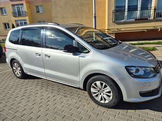 2011 Volkswagen Sharan II, серебристый, 1420000 рублей, вид 5