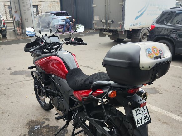 2013 Suzuki V-Strom DL 650, красный, 600000 рублей - вид 2