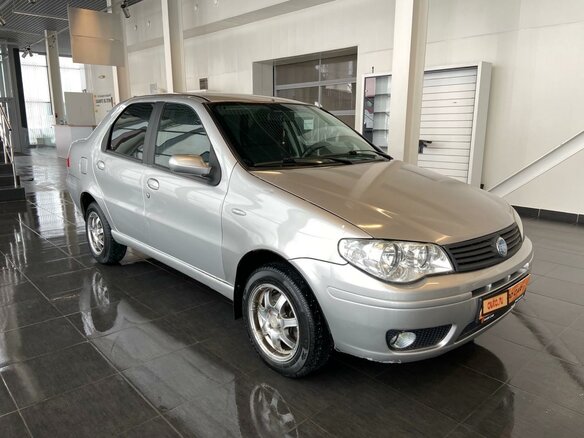 2007 Fiat Albea I Рестайлинг, серебристый - вид 2