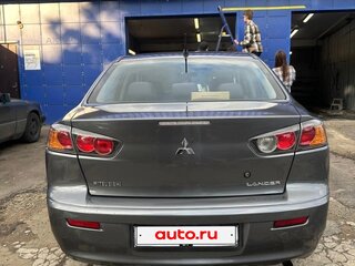 2010 Mitsubishi Lancer X, серый, 600000 рублей, вид 2