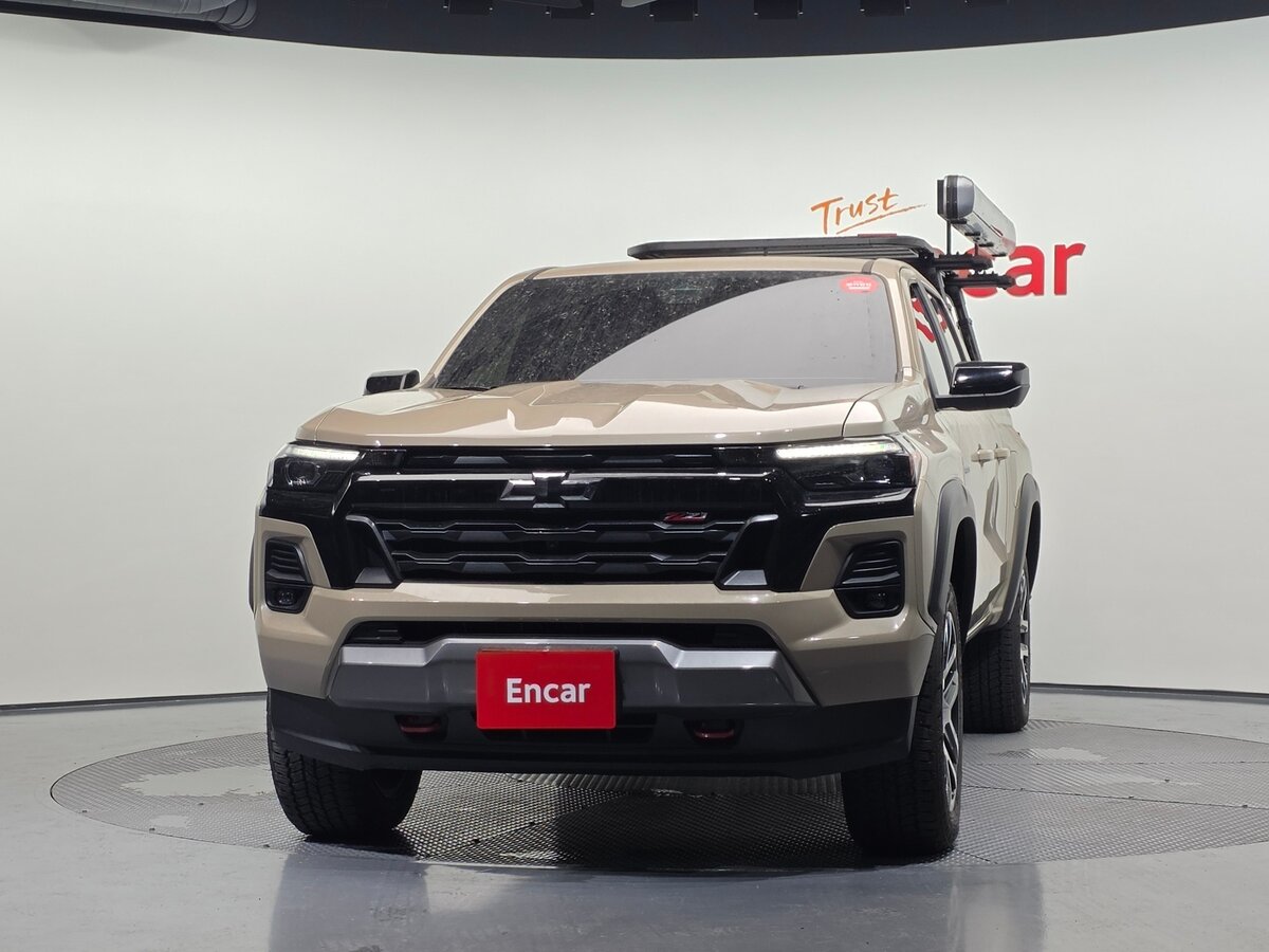 Открыть фотографии: Chevrolet Colorado III