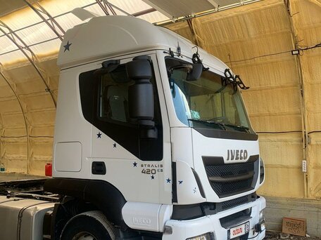 2017 Iveco Stralis, белый, 4000000 рублей, вид 2