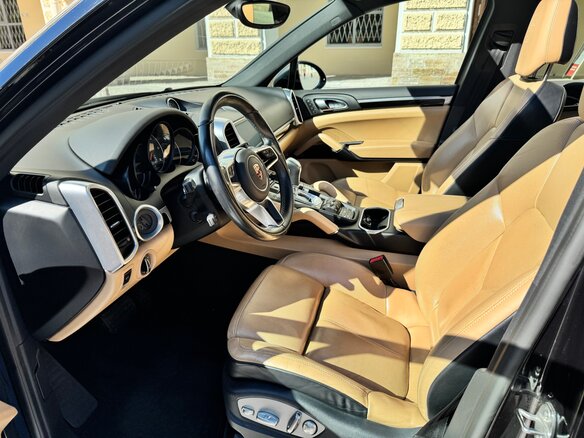 2017 Porsche Cayenne Diesel II Рестайлинг (958), чёрный, 4599999 рублей - вид 12
