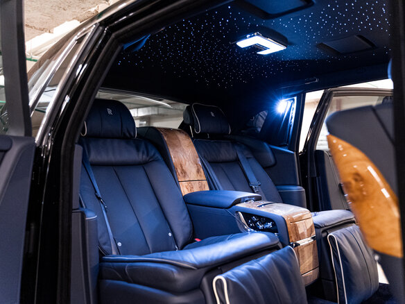 2020 Rolls-Royce Phantom Extended VIII (Series I), чёрный - вид 16