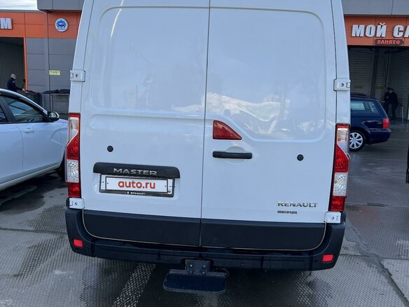 2015 Renault Master, белый, 2215000 рублей - вид 2