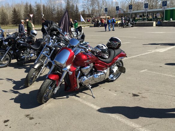 2007 Suzuki Boulevard M109R, пурпурный - вид 2