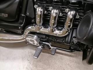 2014 Triumph Rocket 3, чёрный, 1150000 рублей, вид 4