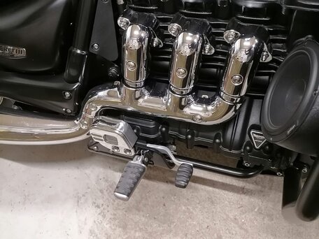 2014 Triumph Rocket 3, чёрный, 1150000 рублей, вид 4