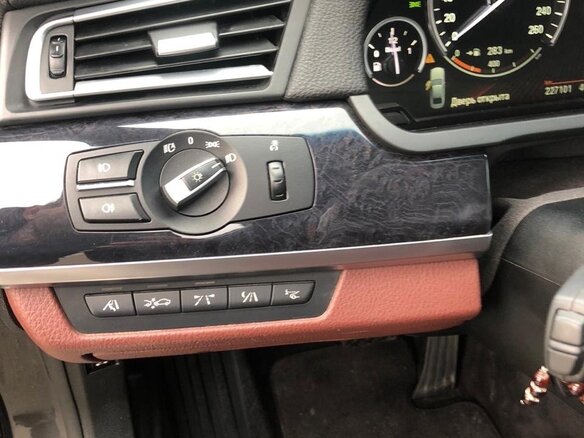 2009 BMW 7 серии 740d V (F01/F02/F04), серый - вид 6