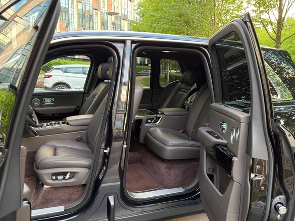2022 Rolls-Royce Cullinan I (Series I), коричневый, 28450000 рублей - вид 23