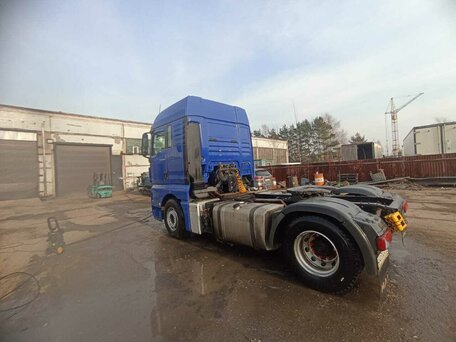 2011 MAN TGX, синий, 2700000 рублей, вид 3