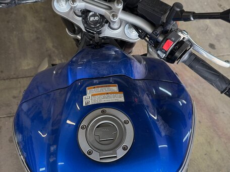 2010 Yamaha FZ1, синий, 650000 рублей, вид 5