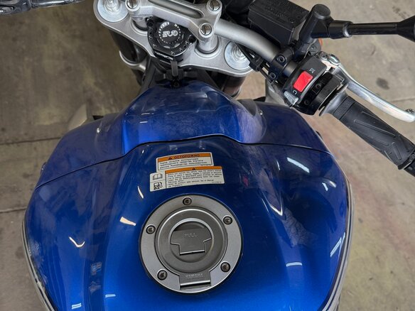 2010 Yamaha FZ1, синий, 650000 рублей - вид 4