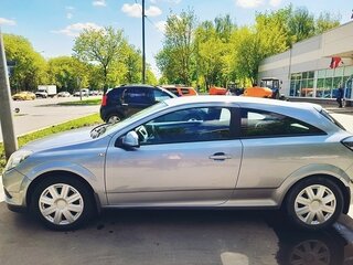 2009 Opel Astra GTC H Рестайлинг, серебристый, 550000 рублей, вид 3