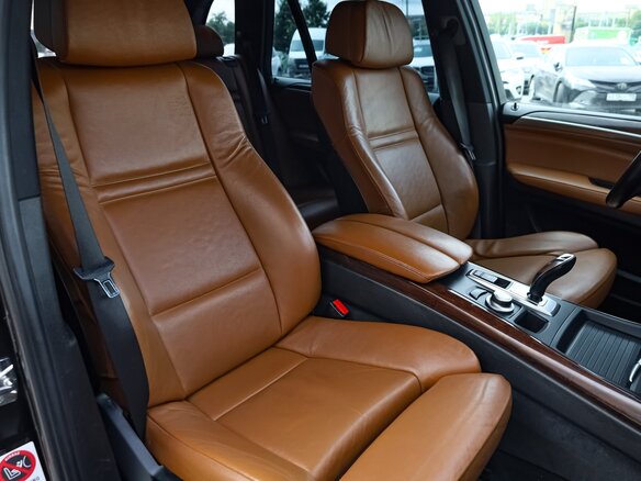2008 BMW X5 48i II (E70), чёрный, 1215000 рублей - вид 4