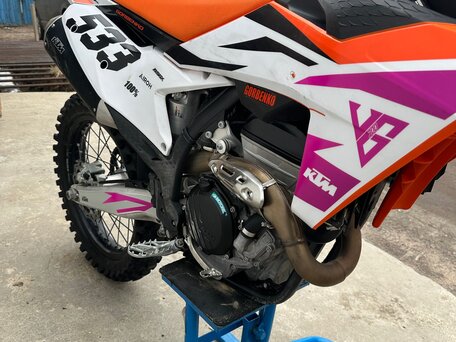 2023 KTM 250 SX F, оранжевый, 669000 рублей, вид 3