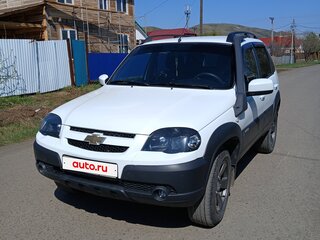 2018 Chevrolet Niva I Рестайлинг, белый, 750000 рублей, вид 1