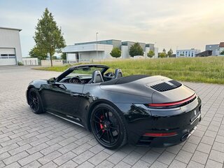 2023 Porsche 911 Carrera 4 GTS VIII (992), чёрный, 16540000 рублей, вид 5